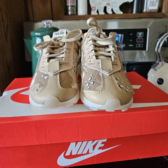 Brand new nike air max size 8 women's - Picture 15 of 16